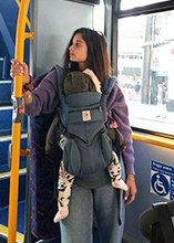 נסיעה באוטובוס, הנקה ברחוב: איך התמודדתי עם האתגרים הקטנים-גדולים של האמהות?